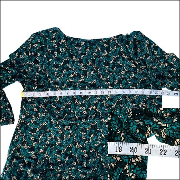 Rafaella Enchanting Leaf Pattern Bell Sleeve Top LARGE Teal Cream Black Asymmetr - Picture 13 of 15